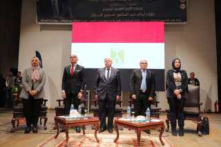 وزير التعليم العالي ورئيس جامعة...