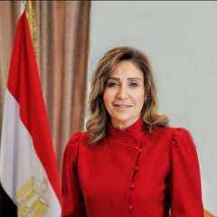 وزيرة الثقافة توجه بطباعة الأعمال...