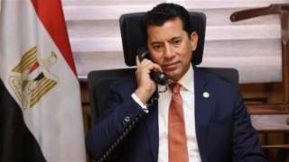 وزير الرياضة يطمئن هاتفيًا على...