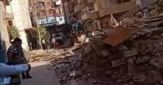 انهيار جزئى لمنزل من 3...
