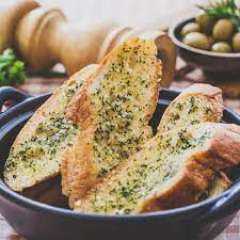 خبز الثوم المقرمش