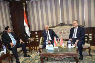محافظ بورسعيد يزور رئيس محكمة...