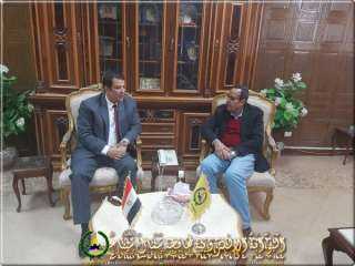 محافظ شمال سيناء يستقبل مجلس...