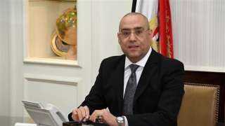 وزير الإسكان يتابع تنفيذ 9...