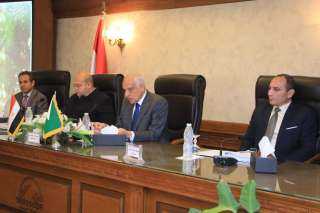 محافظ الجيزة يهنئ الرئيس السيسي...