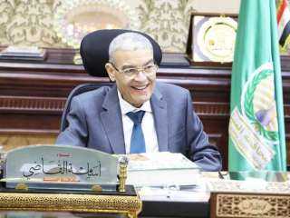 محافظ المنيا يبعث ببرقيات تهنئة...