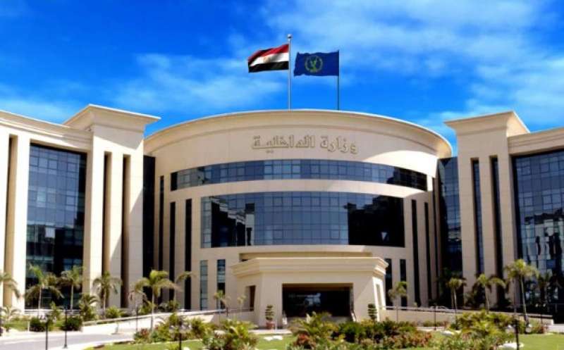 ضبط 5 أشخاص بالقاهرة والإسكندرية بحوزتهم أكثر من 90 ألف عبوة سجائر تم حجبها ومجهولة المصدر