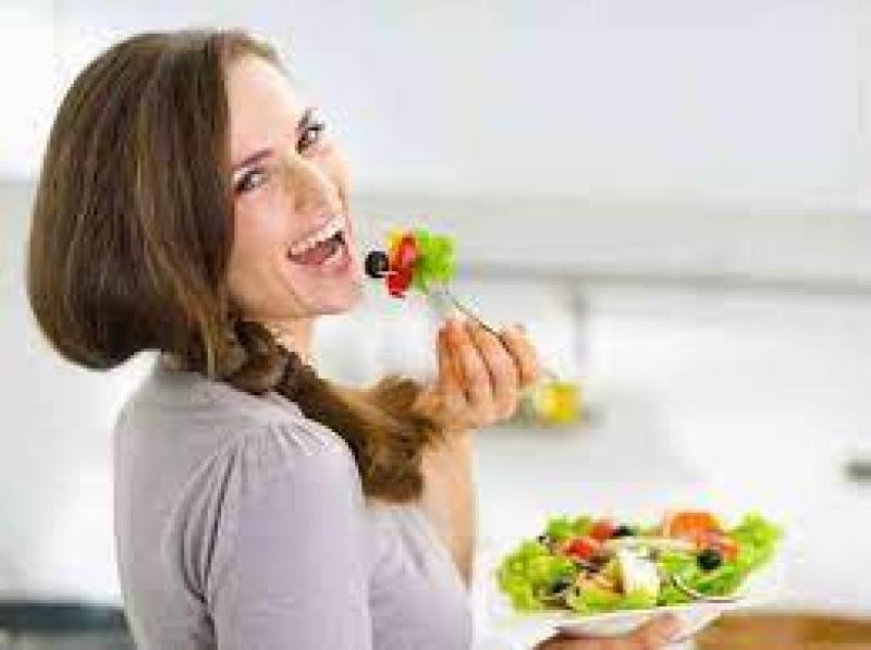 كيف تُنقص وزنك دون أن تتبع حمية غذائية؟