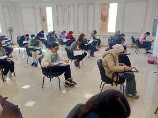 بدء  امتحانات أول فصل...