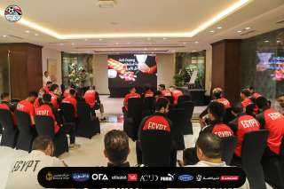 جلسة في منتخب مصر للتعريف...