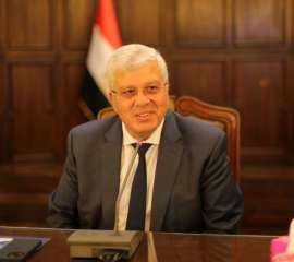 وزير التعليم العالي يهنئ قداسة...