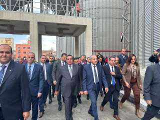وزيرا التموين والتنمية المحلية يتفقدان...