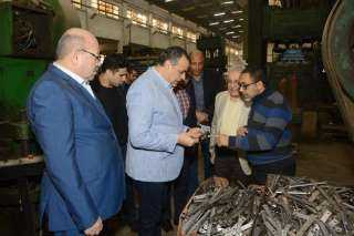 وزير اللإنتاج الحربي يتابع انتظام...