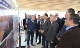 رئيس الوزراء يبدأ جولة تفقدية...