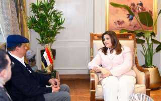 وزيرة الهجرة تستقبل خبيرا مصريا...