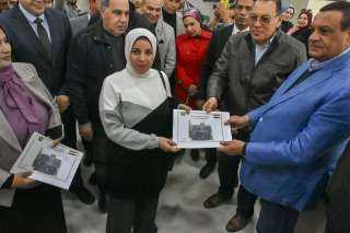 وزير التنمية المحلية ومحافظ الشرقية...