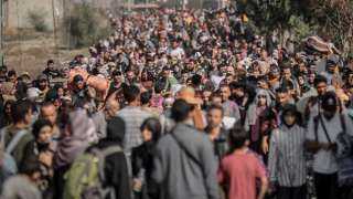 الصحة الفلسطينية: 60 ألف سيدة...