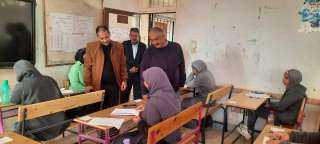 رئيس غارب يتفقد لجان إمتحانات...