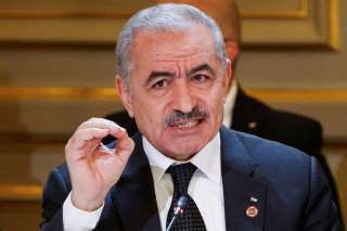 اشتية يطالب بفرض عقوبات على...