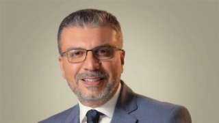 بعد اختياره أفضل إعلامي ..عمرو...