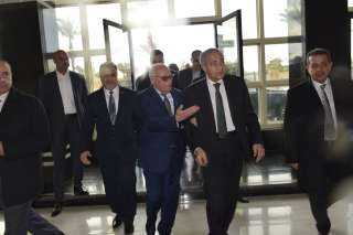 محافظ بورسعيد يستقبل وزير التموين...