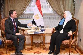 وزيرة التضامن تلتقي مبعوث وزير...