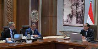 رئيس الوزراء يؤكد أهمية دور...