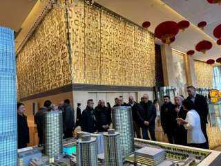 وزير الإسكان يواصل جولاته بـ”بكين”...
