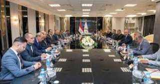 وزيرا الإنتاج الحربى والرى يبحثان...
