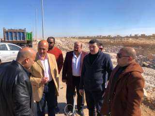 مسئولو ” الإسكان ” يتفقدون...