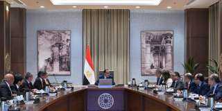 رئيس الوزراء يلتقي وفد الشركة...