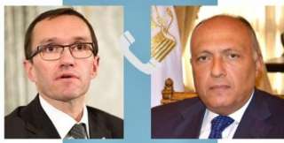 وزير الخارجية سامح شكري يتلقى...