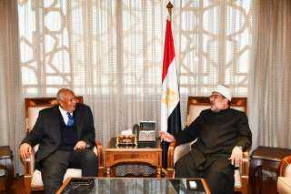 وزير الأوقاف ومحافظ الوادي الجديد...