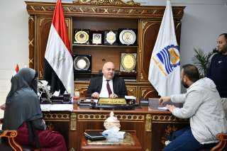 محافظ قنا يواصل استقبال ...