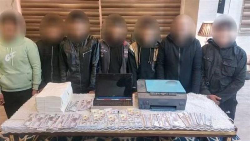 المتهمين