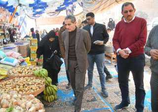 محافظ الغربية يتفقد منافذ معا...