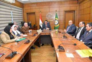 محافظ الدقهلية يلتقي بوفد ممثلي...