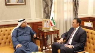 العسومي يشيد بالسياسة الكويتية بقيادة...