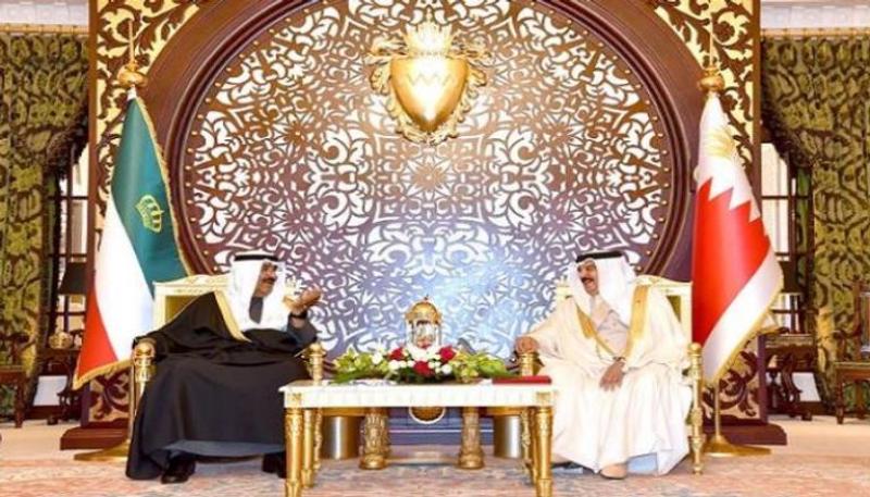 أمير الكويت مع العاهل البحريني