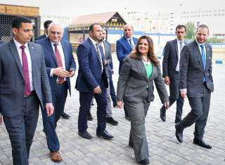 وزيرة الهجرة تزور مدرسة إيجيبت...