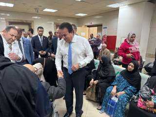 وزير الصحة يتفقد مستشفى العجوزة...