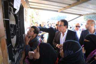 وزير الصحة يتفقد مستشفى الشروق...