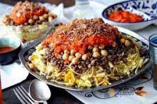 طبخ الكشري في قدر واحد