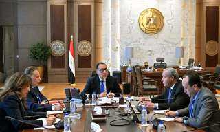 رئيس الوزراء يتابع جهود توفير...