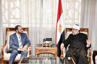 وزير الأوقاف يستقبل أمين عام...