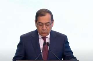 بالفيديو.. كلمة وزير البترول خلال...