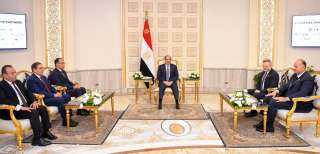 الرئيس السيسي يستقبل الرئيس التنفيذى...