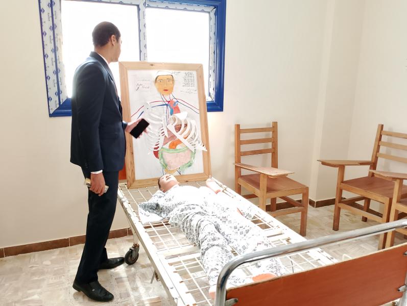وزارة العمل : ندوة للتوعية باشتراطات السلامة والصحة المهنية في المجال الصحي بمطروح