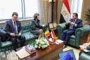 وزير الصحة يستقبل سفيرة رومانيا...