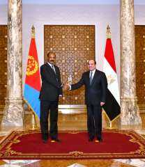 الرئيس السيسى ونظيره الإريترى يبحثان...